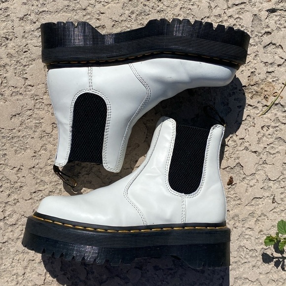 Dr. Martens 2976 Quad platform Chelsea boots white unisex L6 M5 - Picture 4 of 11
